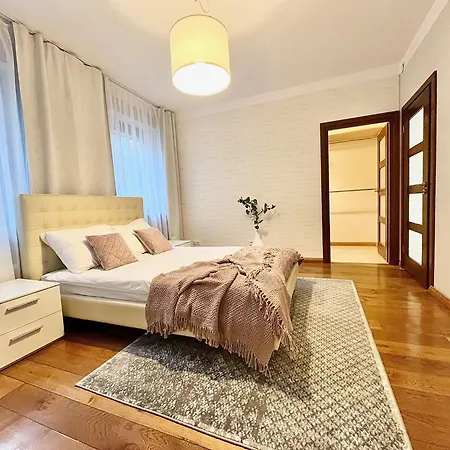 アパート Centrum Krawiecka Rynek ヴロツワフ