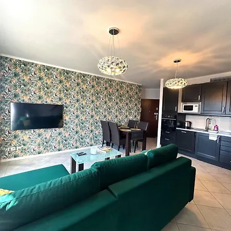 Centrum Krawiecka 4 *
